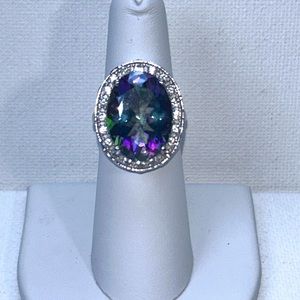 NWOT Genuine Mystic Large Solitaire & White Topaz Halo Gemstone Cocktail Ring